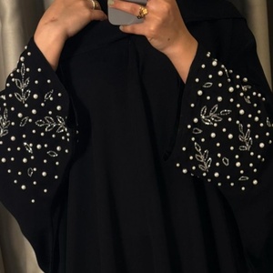 Abaya de Seda de Alta Calidad Estilo Dubái, Manga Larga, Antiarrugas, Detalles de Cristal Hechos a Mano, Éxito de Ventas, Tradicional Musulmana - Product Image 3