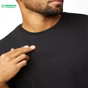 T-shirt personnalisé en polyester/coton pour homme, coupe ample, couleur unie, haute qualité, vente en gros, avec logo sur mesure - Product Image 3