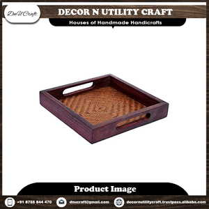 Plateau de service en bois avec poignée, finition naturelle non traitée, pour usage résidentiel - Product Image 3