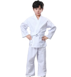 Trajes de uniforme de Karate Tallas grandes Práctica Entrenamiento Artes marciales Karate Uniforme Karate Juego de 2 piezas al por mayor - Product Image 4