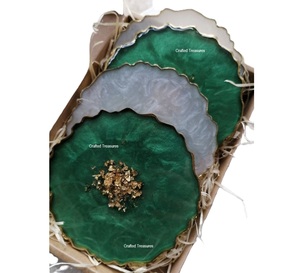 Ensemble de 4 sous-verres et résine décoratifs personnalisés et fabriqués à la main de créateurs pour les restaurants à domicile de l'Inde - Product Image 4