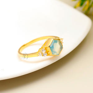 Anillo de Piedra Preciosa Semipreciosa de Aguamarina con Corte Hexagonal Natural, Plata de Ley 925, Joyería Fina Única, para Venta al por Mayor ODM - Product Image 4
