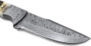 Couteau à dépecer de cowboy en acier Damas de qualité supérieure, martelé à la main, avec étui en cuir, garantie de 3 ans, design personnalisable pour l'extérieur - Product Image 3