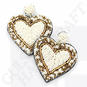 Boucles d'oreilles en perles pour la Saint-Valentin Boucles d'oreilles en forme de cœur romantique faites à la main pour l'amour et la célébration Parfait pour les filles - Product Image 2