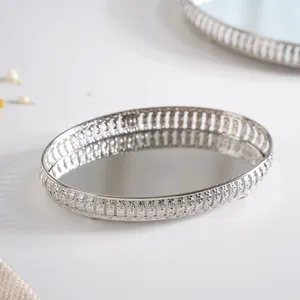 Bandeja de servicio decorativa de metal ovalada clásica con diseño de lujo para soluciones de servicio elegantes a precio mayorista - Product Image 5