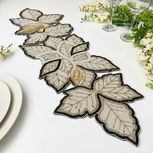 Camino de mesa beige con diseño floral bordado con cuentas intrincadas modernas de tamaños personalizados de 13x36 pulgadas - Product Image 5