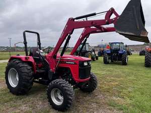 Tractor de Ruedas Mahindra 4540 4WD en Oferta con Potente Bomba, Componentes del Motor, Precio de Fábrica, Equipo Agrícola para la Agricultura - Product Image 3