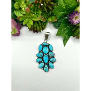 Pendentif Sheila Becenti en turquoise Blue Ridge et argent sterling avec technologie d'incrustation à sertissage clos - Product Image 1
