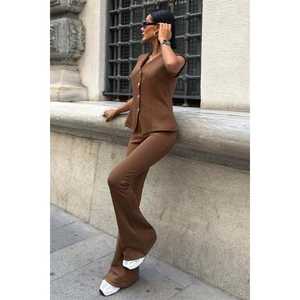 Traje de Punto Modal con Chaleco con Botones Dorados y Pantalones Estilo Español Colección 10245 - Product Image 2