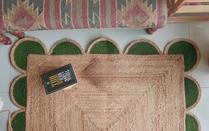 พรมปูพื้นถักจากเส้นใยปอกระเจา ลายหอยเชลล์ งานแฮนด์เมด สไตล์โมเดิร์น กันลื่น เป็นมิตรกับสิ่งแวดล้อม ซักได้ ให้ความอบอุ่นและพื้นผิวธรรมชาติ เหมาะสำหรับทุกห้อง - Product Image 2