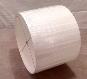 Mini lampe de table moderne avec abat-jour en tissu blanc Base de lampe en porcelaine pour la décoration de la maison et du restaurant Alimentation en courant alternatif Meubles de chambre à coucher - Product Image 1