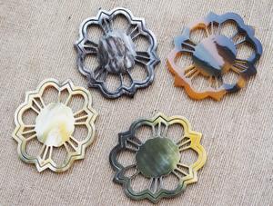 Collier pendentif en corne de buffle, bijoux tribaux naturels et durables pour femmes, haute qualité - Product Image 3