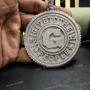 Colgante de Moissanita Redondo Estilo Medallón Dremville con Incrustaciones de Piedras, Estilo Hip Hop Bling, Plata 925, Cadena de Alta Gama para Hombre - Product Image 3