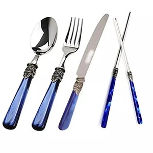 Juego de cubiertos de metal para comedor de lujo Diseño único Artículos de mesa Cuchillo Cuchara Tenedor para hotel y restaurante En venta - Product Image 6