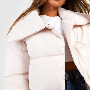 Chaqueta de Invierno para Mujer, Personalizada, Impermeable, de Piel de Oveja, Bordada, con Relleno de Poliéster, Estilo Burbuja, Patchwork Estándar - Product Image 4