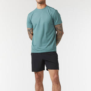 Ensemble deux pièces d'été décontracté pour hommes-Short de survêtement respirant et t-shirt avec logo personnalisé-Vente en gros - Product Image 3
