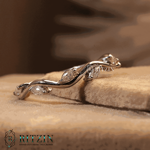 Alliance demi-éternité en diamant taille marquise pour femme - Product Image 3