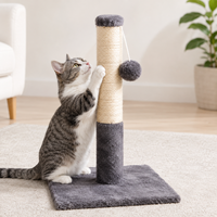 Griffoir vertical pour chat en corde de sisal avec base stable en peluche et boule suspendue pour chats d'intérieur OEM ODM
