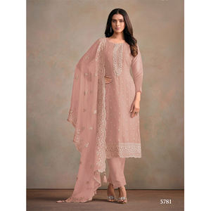 Fournisseur professionnel en vrac vendant une fausse Georgette de style indien avec broderie costume Salwar pour vêtements de créateur - Product Image 1