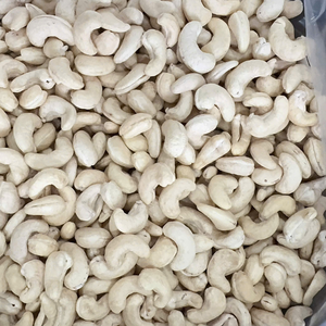 Fabrication W180 W240 W320 Lwp Ws Sk Noix de cajou Noix de cajou en vrac exportées en gros vers l'UE, le Moyen-Orient et l'Asie depuis Santigo - Product Image 1