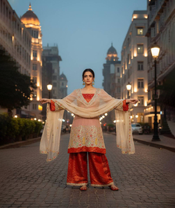 Nuevo Diseño Tradicional de Salwar Kameez para Fiestas de Verano e Invierno, Bordado con Lentejuelas, Calidad Premium, Secado Rápido, Sin Arrugas, Corte Ajustado - Product Image 1
