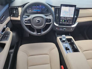 PRISTINE CLEAN 2025 Vol-vo XC90 T8 Plus Bright Theme 6P - Product Image 4