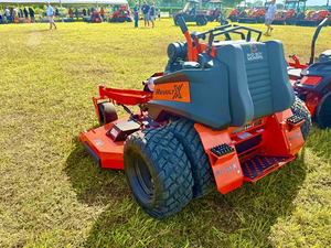 Cortadora de Césped Comercial Bad Boyy Revolt X 2026 de 72 Pulgadas con Giro Cero, Motor Kawasaki FX1000 EFI de 38.5HP y Transmisión Hydro-Gear - Product Image 4