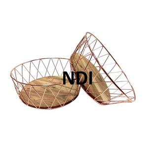 Nouvel arrivage : Ensemble de 2 paniers à fruits en bois avec base en bois et finition cuivrée, pour la décoration de table - Product Image 1