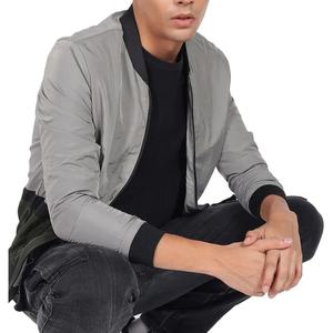 Veste d'hiver imperméable de haute qualité confortable Veste bomber coupe-vent chaude pour l'extérieur Veste bomber grande taille pour homme - Product Image 2