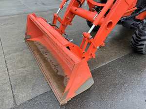 Tracteur Kubota L5460HST 2018-Tracteur utilitaire 54 HP 4WD avec transmission hydrostatique et cabine de luxe - Product Image 2