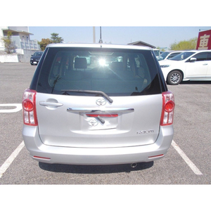 Entraînement lisse T-oyota Raum d'occasion haute performance, cabine confortable et excellente efficacité énergétique - Product Image 1