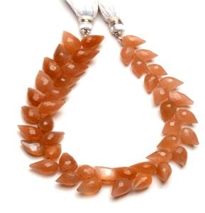 Melocotón piedra lunar piedra preciosa facetada flor forma de brote para la fabricación de joyas al por mayor hebras de cuentas de piedra de oro rosa - Product Image 1