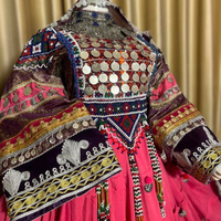 Robe de mariée afghane Kuchi rose multicolore vintage traditionnelle en dentelle florale pour femmes