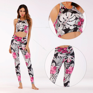 Leggings personnalisés à sublimation, taille mi-haute élastique, écologiques, respirants, séchage rapide, imprimé floral, vente en gros, pour gym et décontracté, 220g - Product Image 6