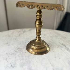 Venta caliente con precio razonable Soporte hecho a mano Pastel Utensilios de cocina Metal Fabricación india con alta calidad - Product Image 1