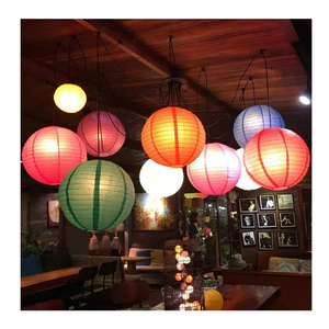 Linterna de seda vintage: decoración brillante hecha a mano para casas bohemias, festivales y bodas, elaborada con detalles intrincados. - Product Image 2