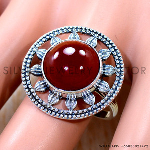 Anillo de Plata de Ley 925 con Gema de Cornalina de Corte Redondo y Engaste de Bisel, Joyería Fina Hecha a Mano, Diseño de Flor de Sol, Venta al por Mayor - Product Image 2