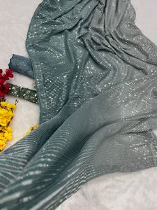 Bollwood-ropa de fiesta de estilo rojo, impresionante Georgette de imitación gris con secuencia pesada, Blusa con fantasma pesada - Product Image 5