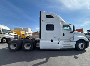 ¡EN OFERTA! Camiones Tractores con Cabina Dormitorio LT625 de 2019 Usados para Uso Comercial - Product Image 5