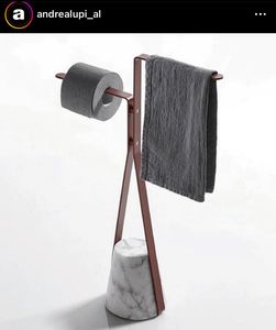 Porte-serviettes en métal contemporain adapté aux maisons, appartements et hôtels modernes avec une élégance fonctionnelle - Product Image 4