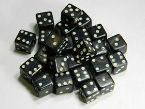 Ensemble de 7 dés polyédriques en corne de luxe pour jeux de société, collectionneurs de RPG, fabriqués à la main, durables, élégants, Tradebyd - Product Image 2