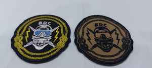 Insignias de Wok bordadas a mano personalizadas, etiquetas de ropa de poliéster con técnicas tejidas de alambre de lingotes - Product Image 2