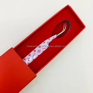 Pinzas Profesionales para Extensión de Pestañas, Recubiertas de Papel, Diseño Blanco y Rosa, Antiestáticas, de Precisión, con Punta de Fibra y Acero Inoxidable - Product Image 2