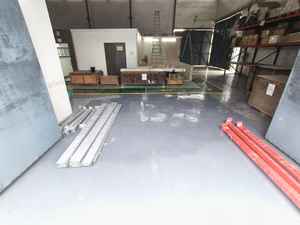 Système de protection de sol en polyuréthane durable, haute résistance, antistatique, pour sols industriels et médicaux, application de surface sans joint - Product Image 3