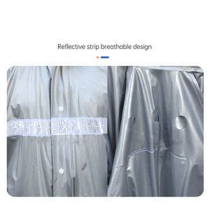 Traje de lluvia impermeable de diseño personalizado con tela transpirable a prueba de viento y costuras reforzadas para una máxima comodidad en húmedo - Product Image 3