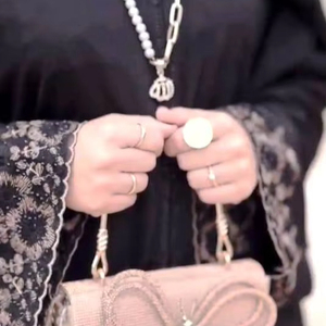 Ropa musulmana tradicional de mujer modesta elegante islámica bordada a mano Fit Abaya Style Dubai-Accesorio incluido - Product Image 1