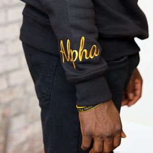 HBCU Alpha Educated Chenille Sudadera Negro y Oro Antiguo Bordado Mezcla de Algodón Premium Fraternidad Griega Divine Nine Apparel - Product Image 4
