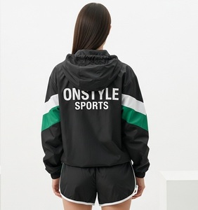 Chaqueta deportiva informal ligera personalizada de gama alta para correr, chaqueta con cremallera completa para mujer, cortavientos, chaqueta para senderismo al aire libre - Product Image 3