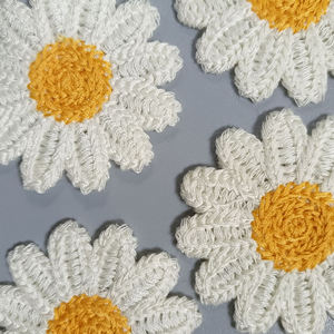 Écussons en chenille de haute qualité avec logo Écussons en chenille à grandes lettres au design personnalisé - Product Image 4