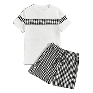 Ensemble 2 pièces de t-shirt et short en tricot de style décontracté pour hommes, personnalisé en usine avec logo imprimé économique - Product Image 1